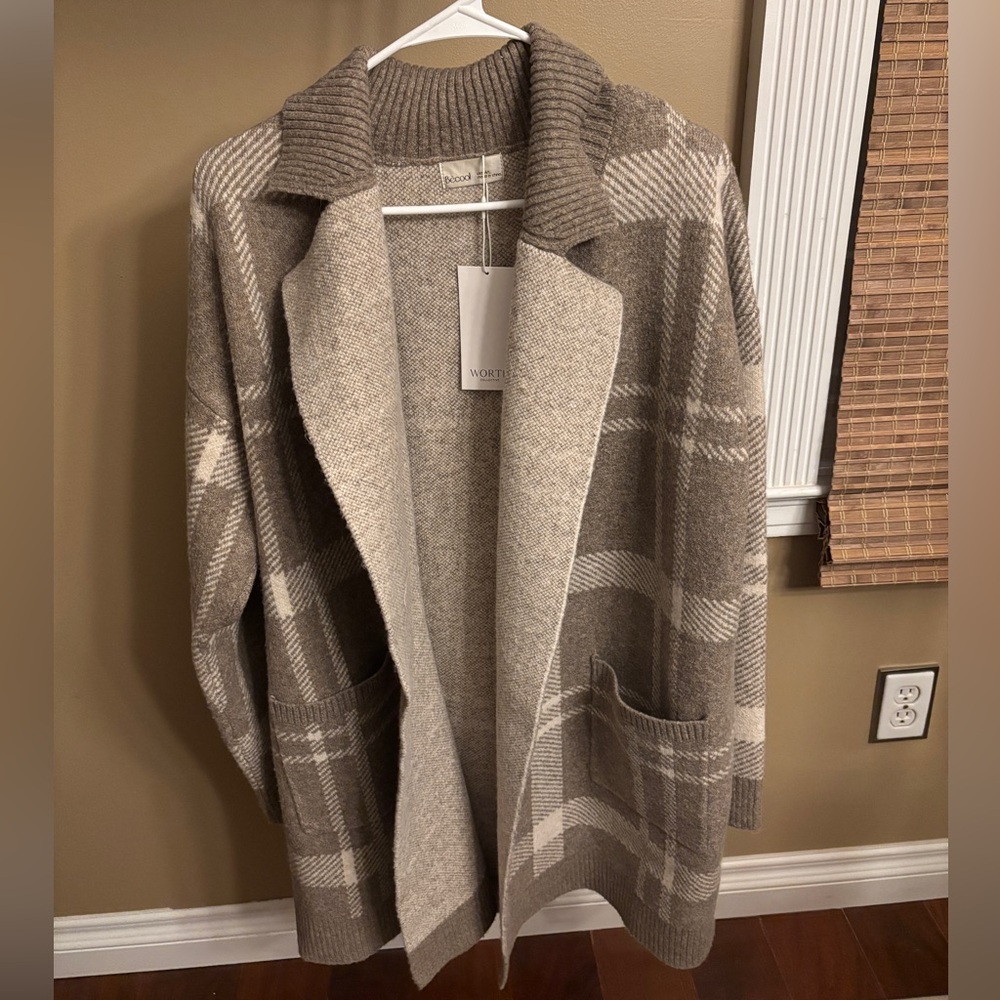 NWT soft cardigan! Perfect condition never worn